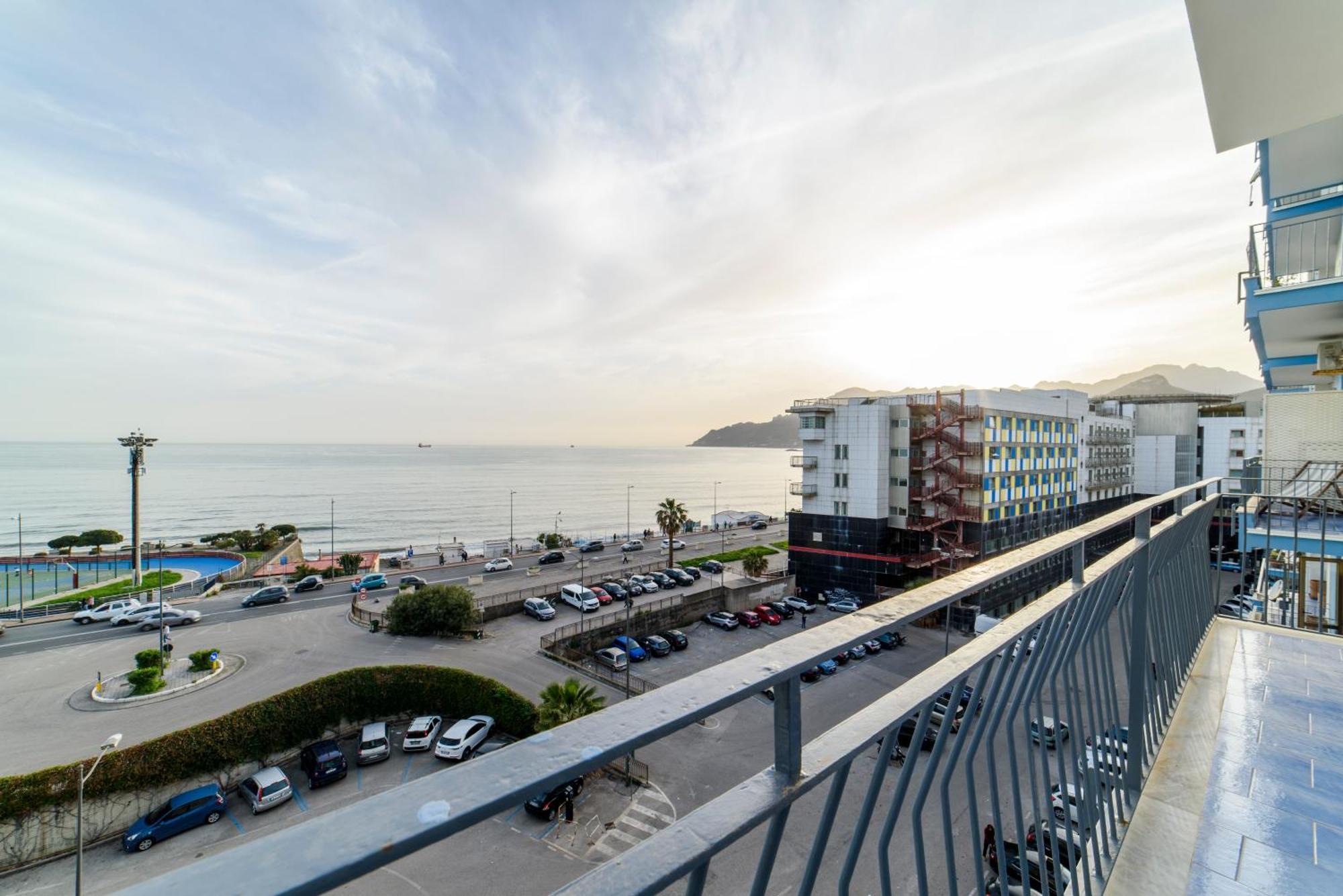 Salsedine Apartment ซาแลร์โน ภายนอก รูปภาพ